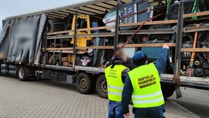 Uwagę ITD przykuły tablice rejestracyjne uzbeckiej ciężarówki. Czegoś takiego jeszcze nie widzieli