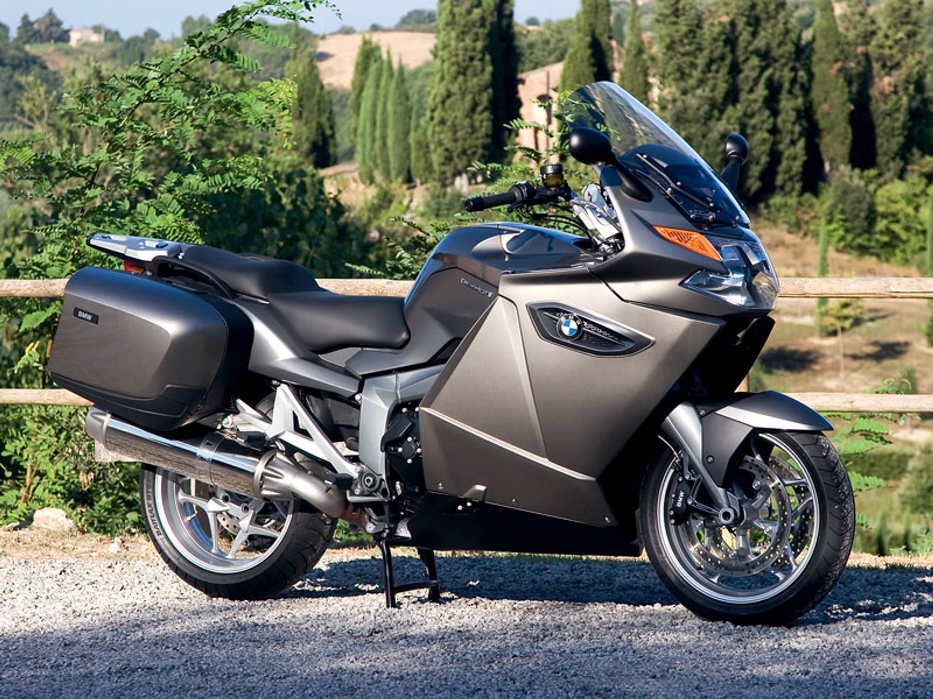 BMW Motorrad 2009: K 1300 S, K 1300 R, K 1300 GT (3x wideo HD!)