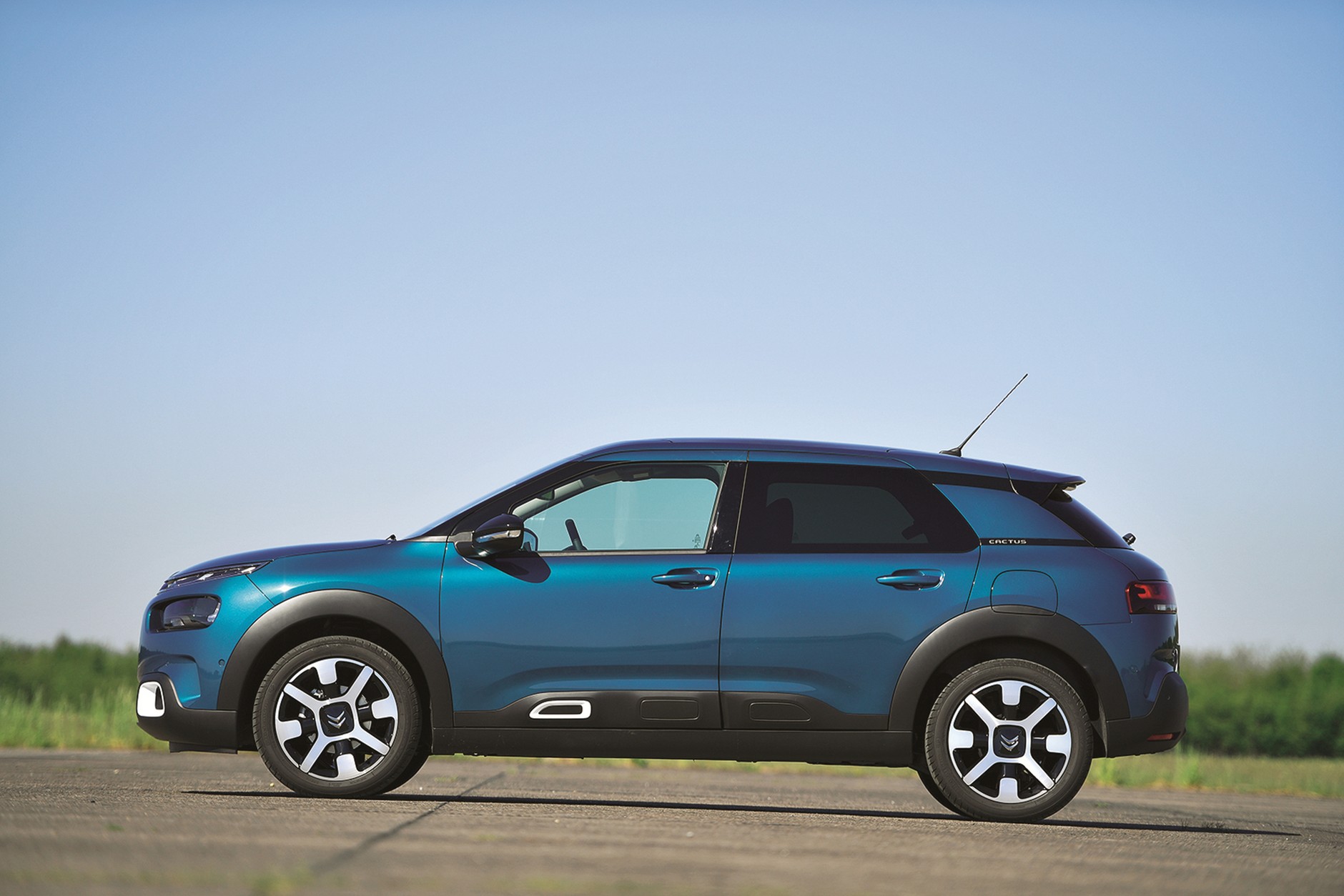 Citroën C4 Cactus 1.2 PureTech, 110 KM, 72 640 zł