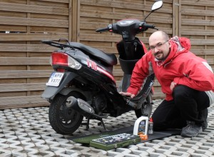 Przegląd skutera - jak wykonać samodzielnie taki serwis