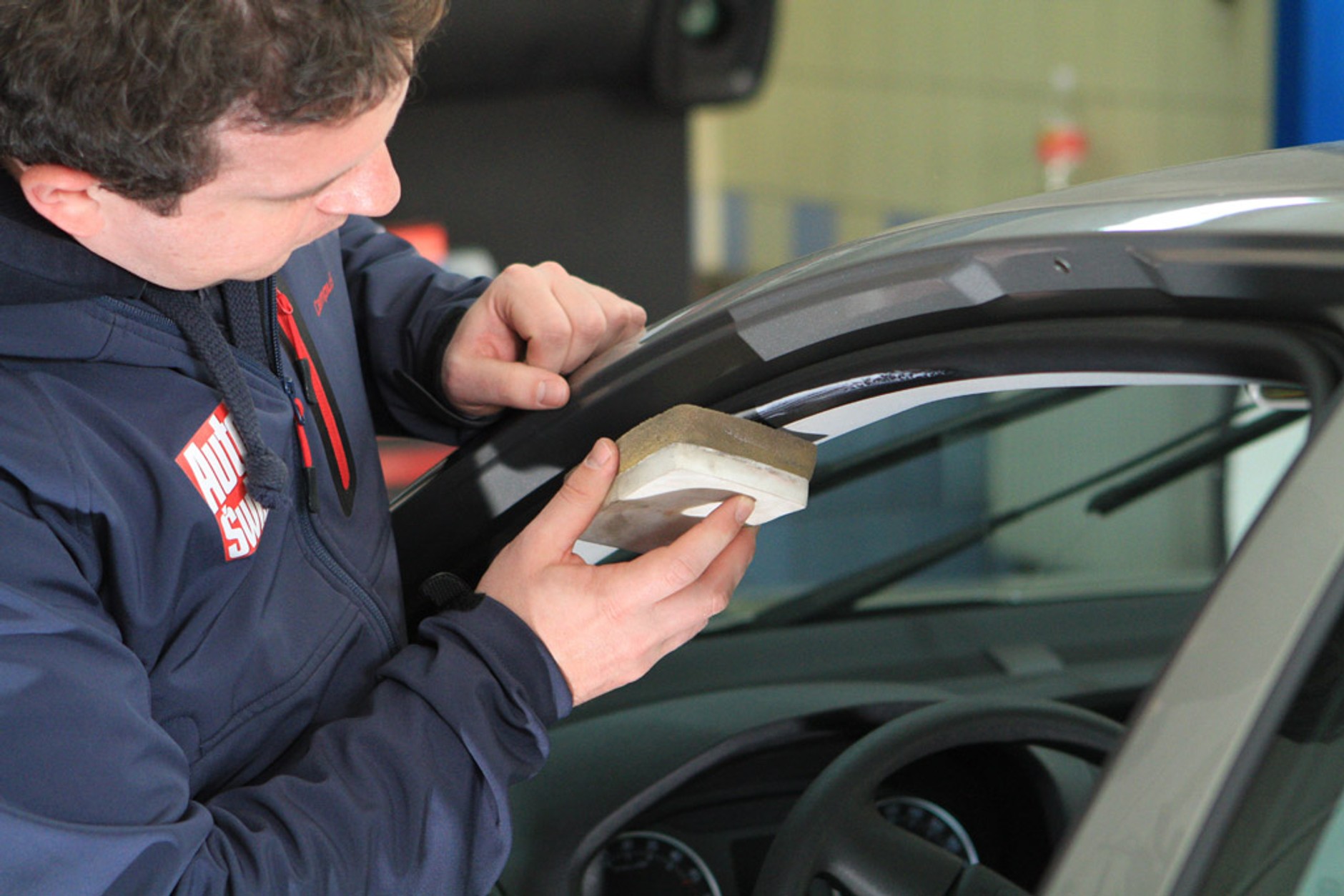 Akumulator, płyn w chłodnicy i światła: skontroluj ich stan przed zimą