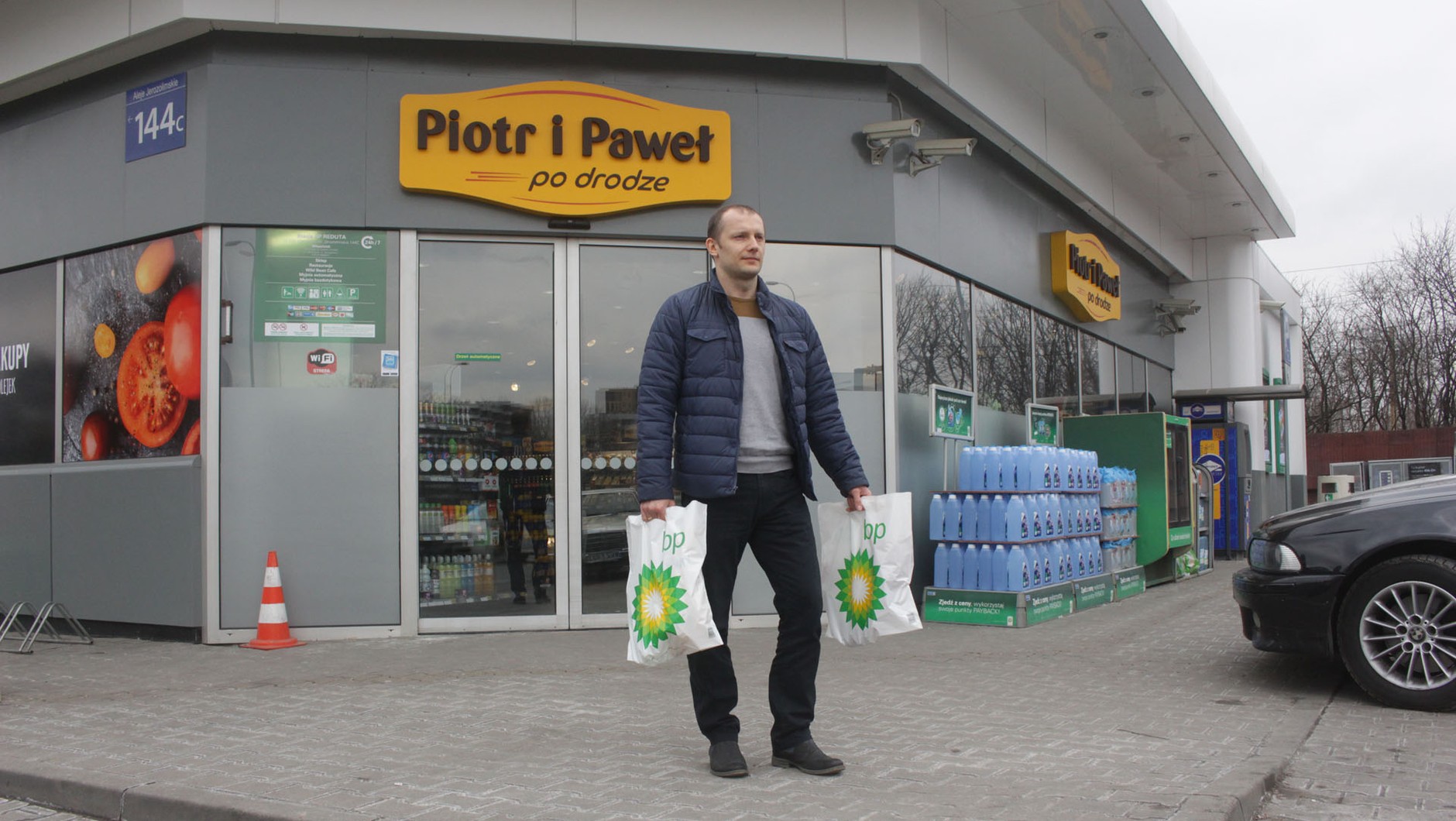 BP otworzyło 3 spożywczaki przy stacjach. Pozostałe to jeszcze „zwykłe” sklepy/kawiarnie.