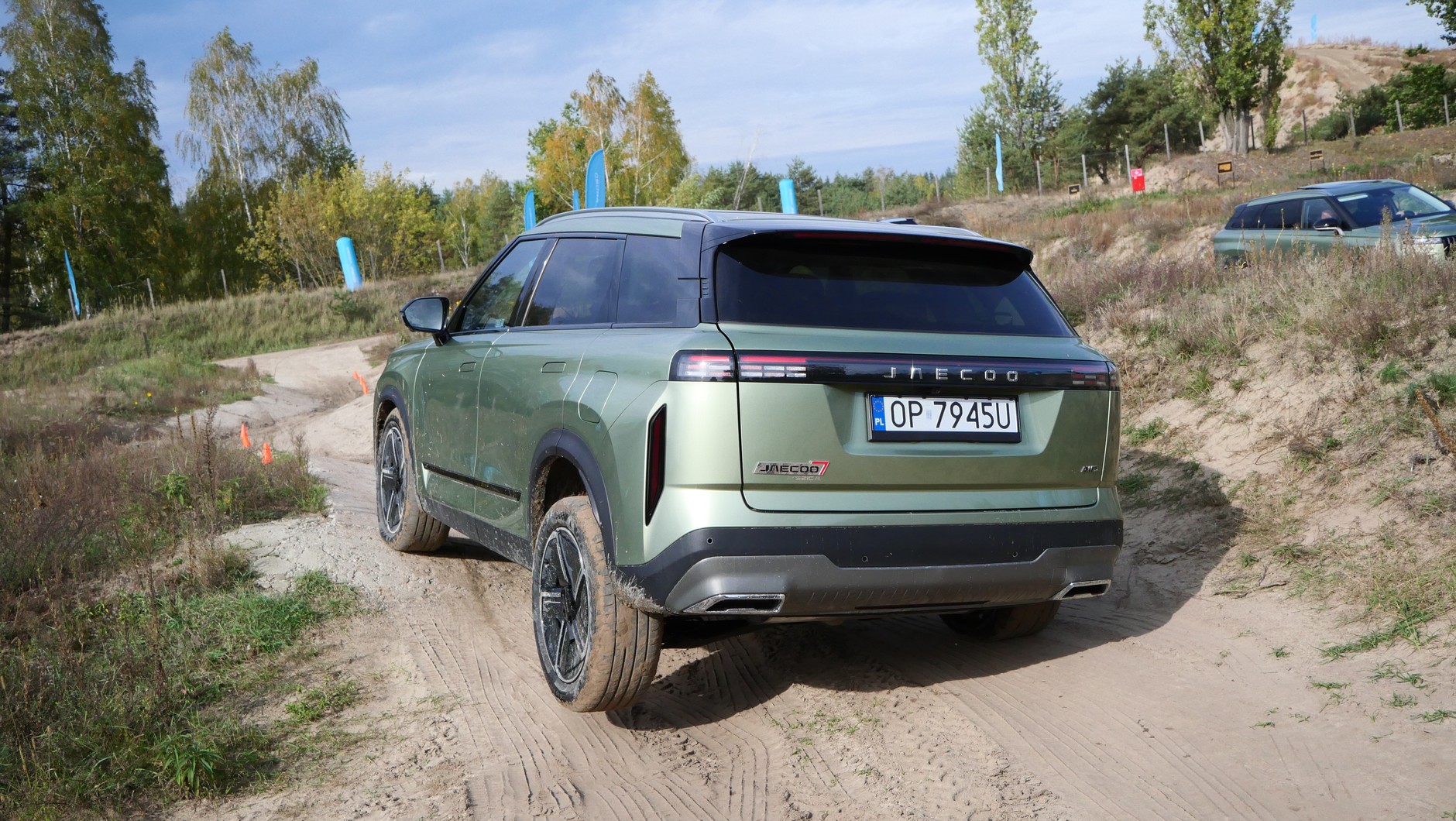 Jaecoo J7 na torze offroadowym