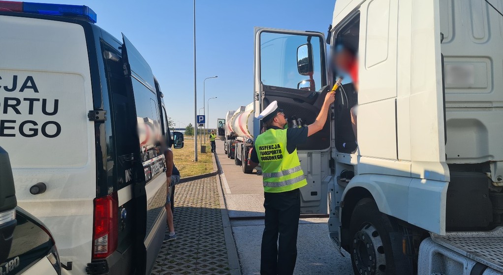 ITD kontrolowała trzeźwość kierowców. Nie obyło się bez wpadek ze strony kierujących