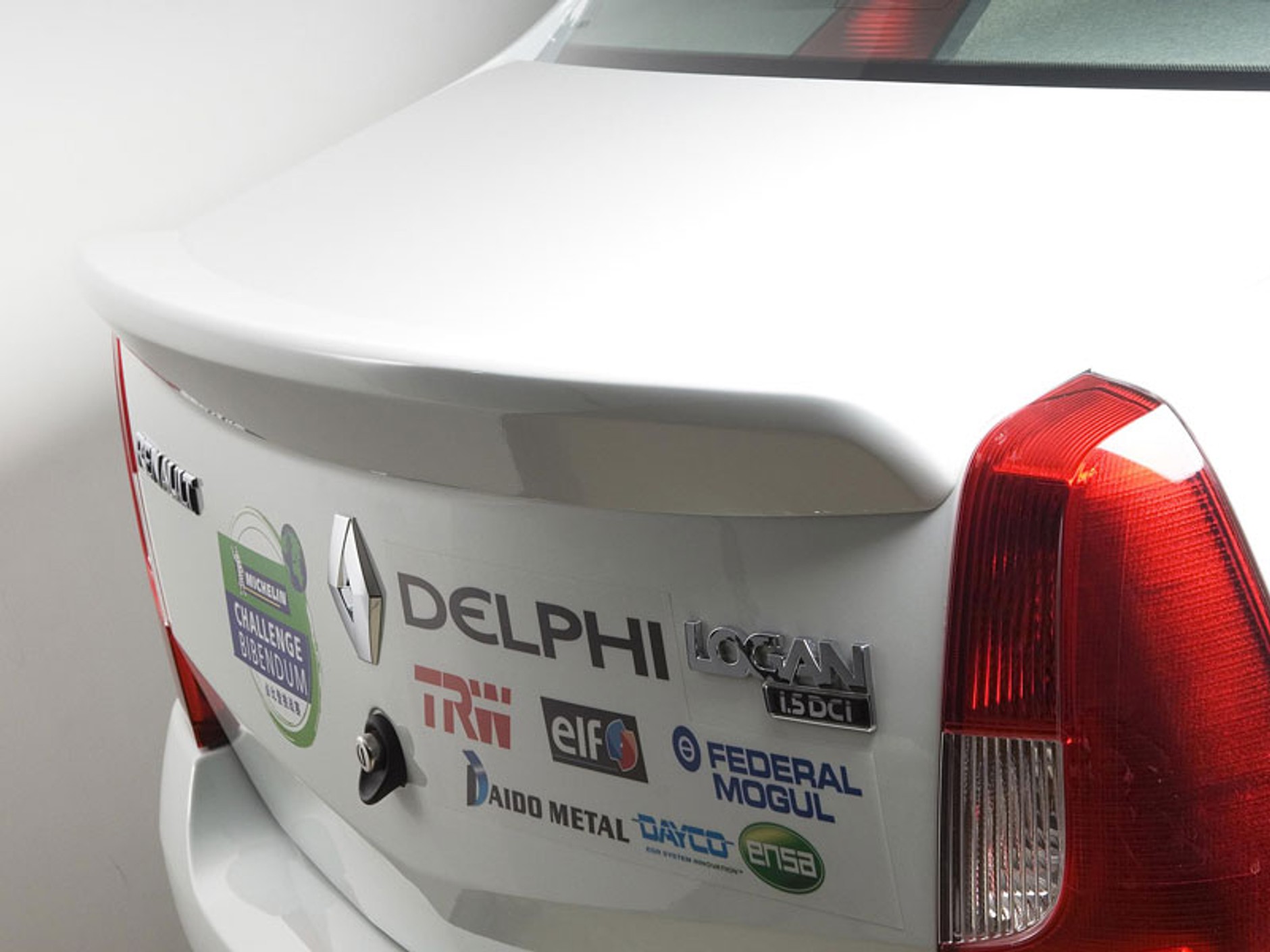 Logan Renault eco2 Concept – ekologicznie i tanio