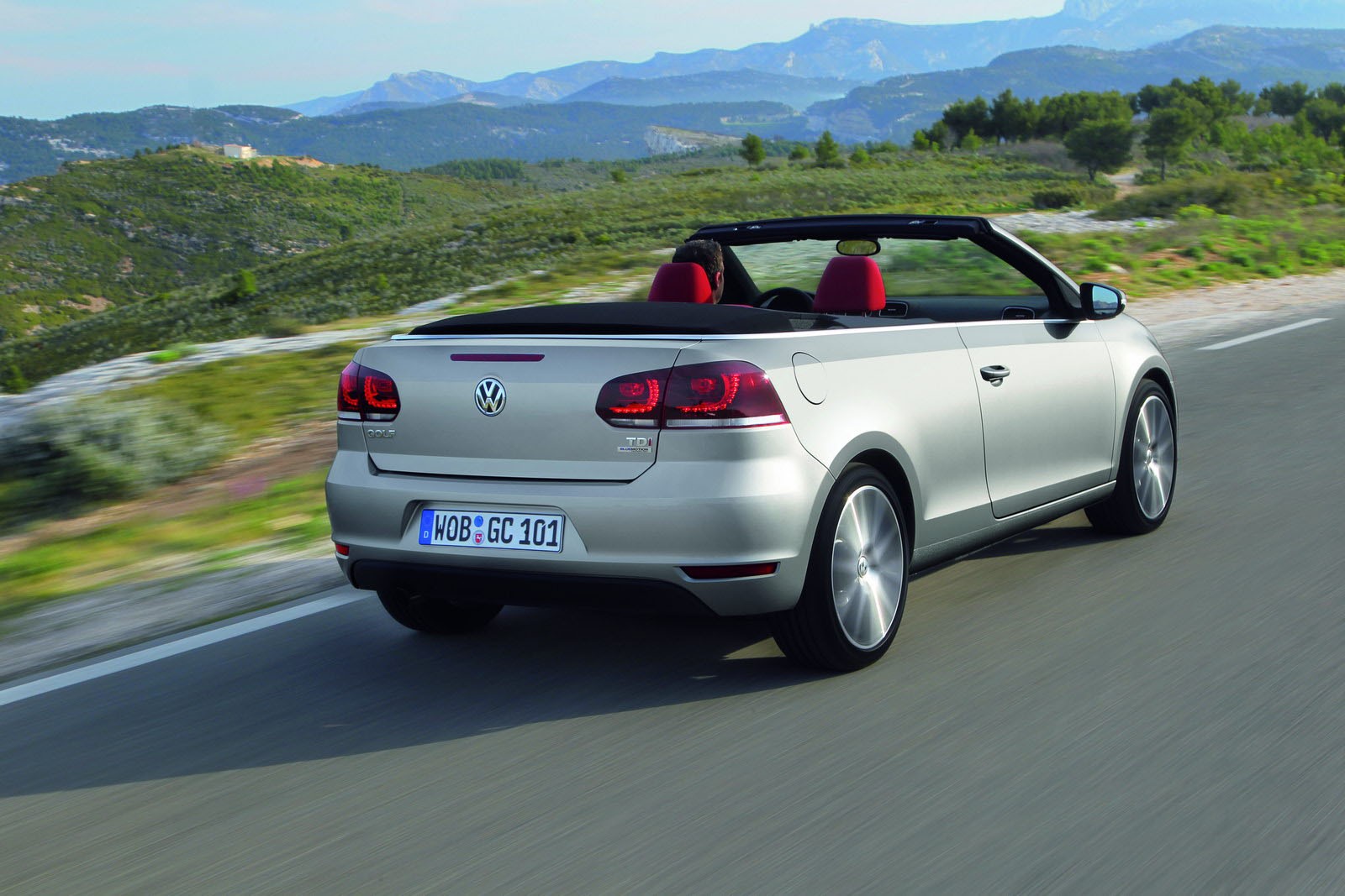 Taki jest nowy VW Golf Cabriolet