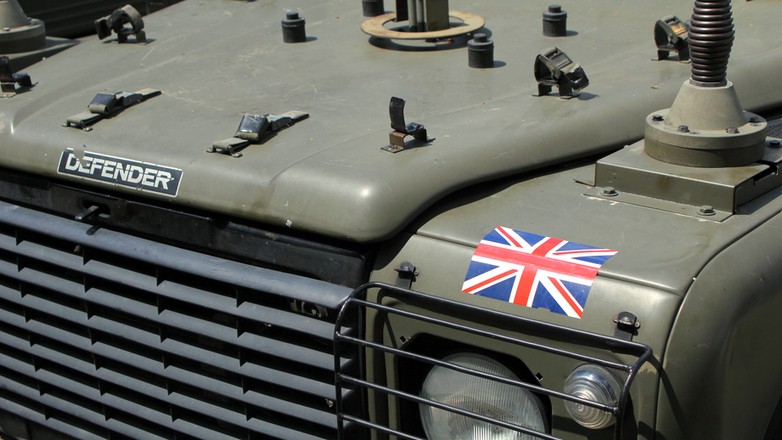 Koniec ery Defendera? Brytyjska armia chce nowych terenówek