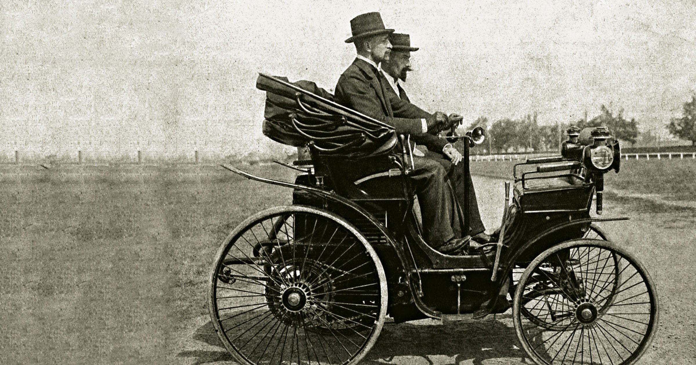 Stanisław Grodzki i pierwsze auto 
w Polsce – Peugeot 
3,5 KM z 1896 roku