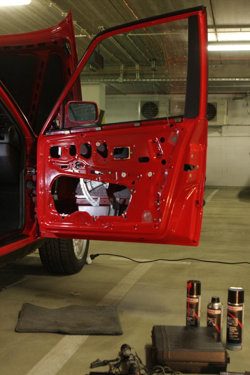 Wyciszanie auta krok po kroku. Zobacz jak skutecznie poprawić komfort podróżowania.