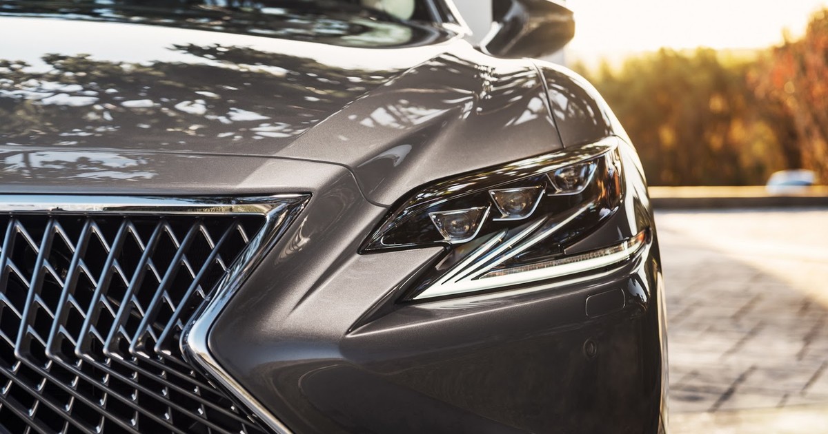 Lexus LS