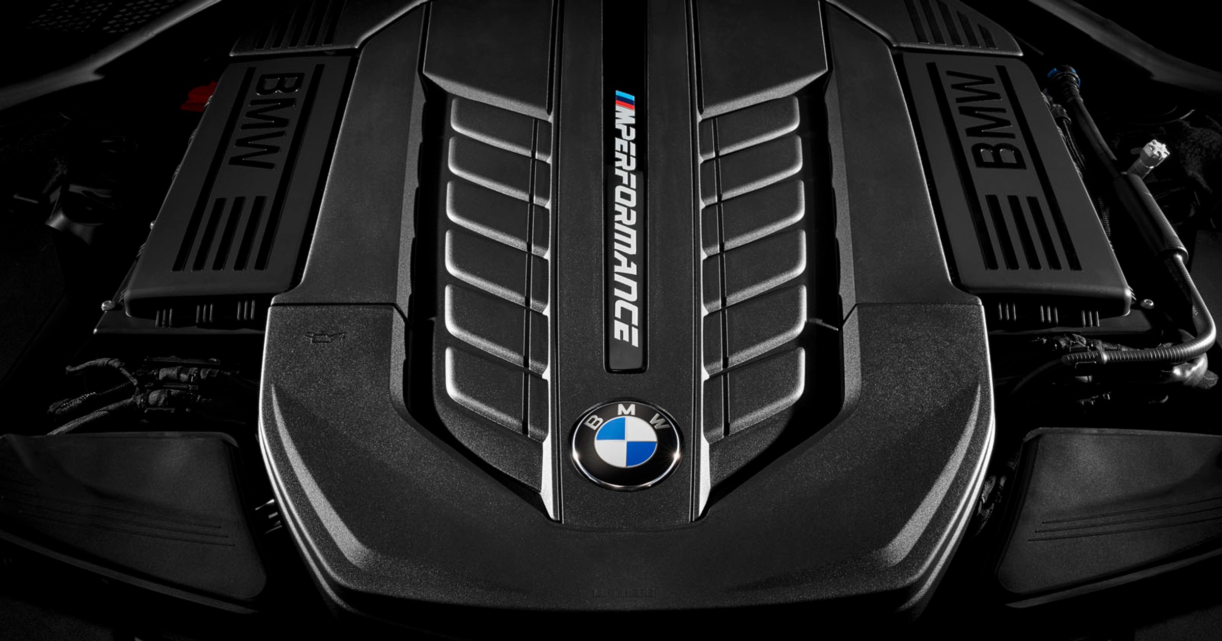 BMW M760i xDrive – nowy początek V12