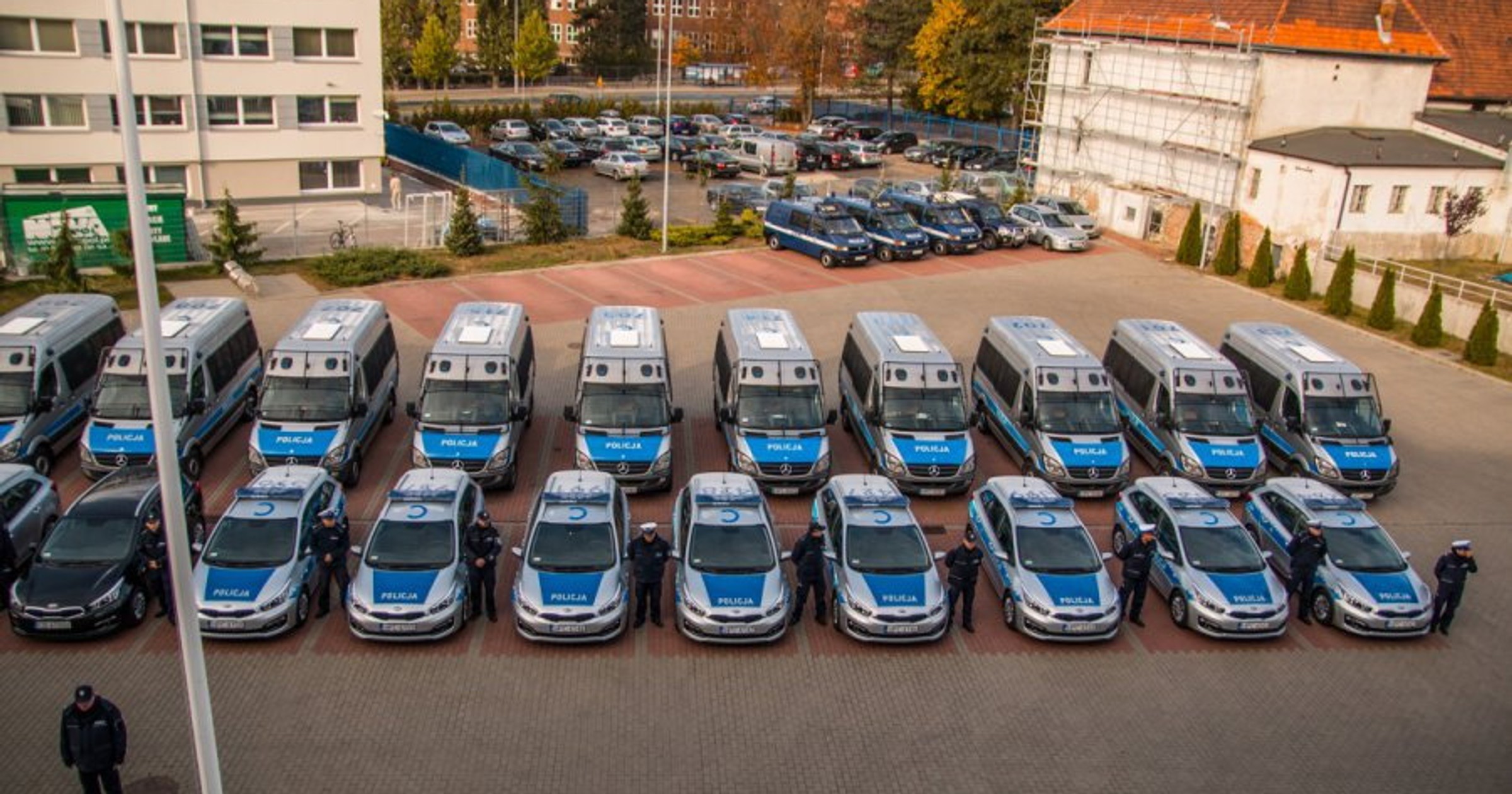 Nowe radiowozy policji