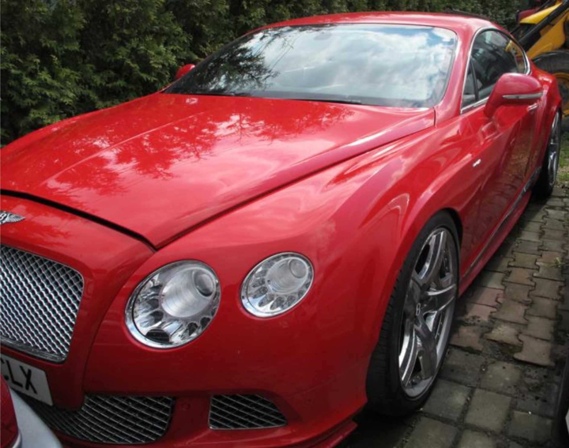 Bentley Continental GT 2011 wystawiony na licytacji komorniczej