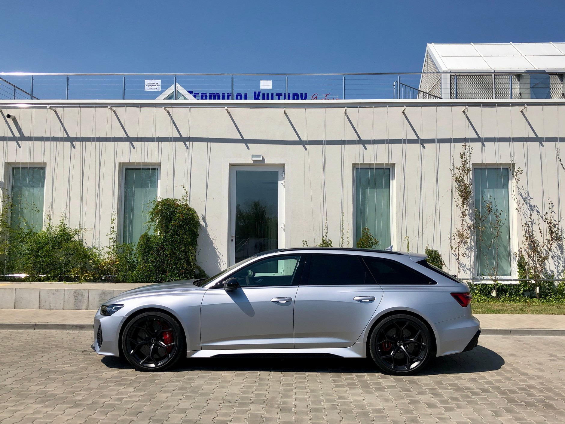 Audi RS6 Avant Performance