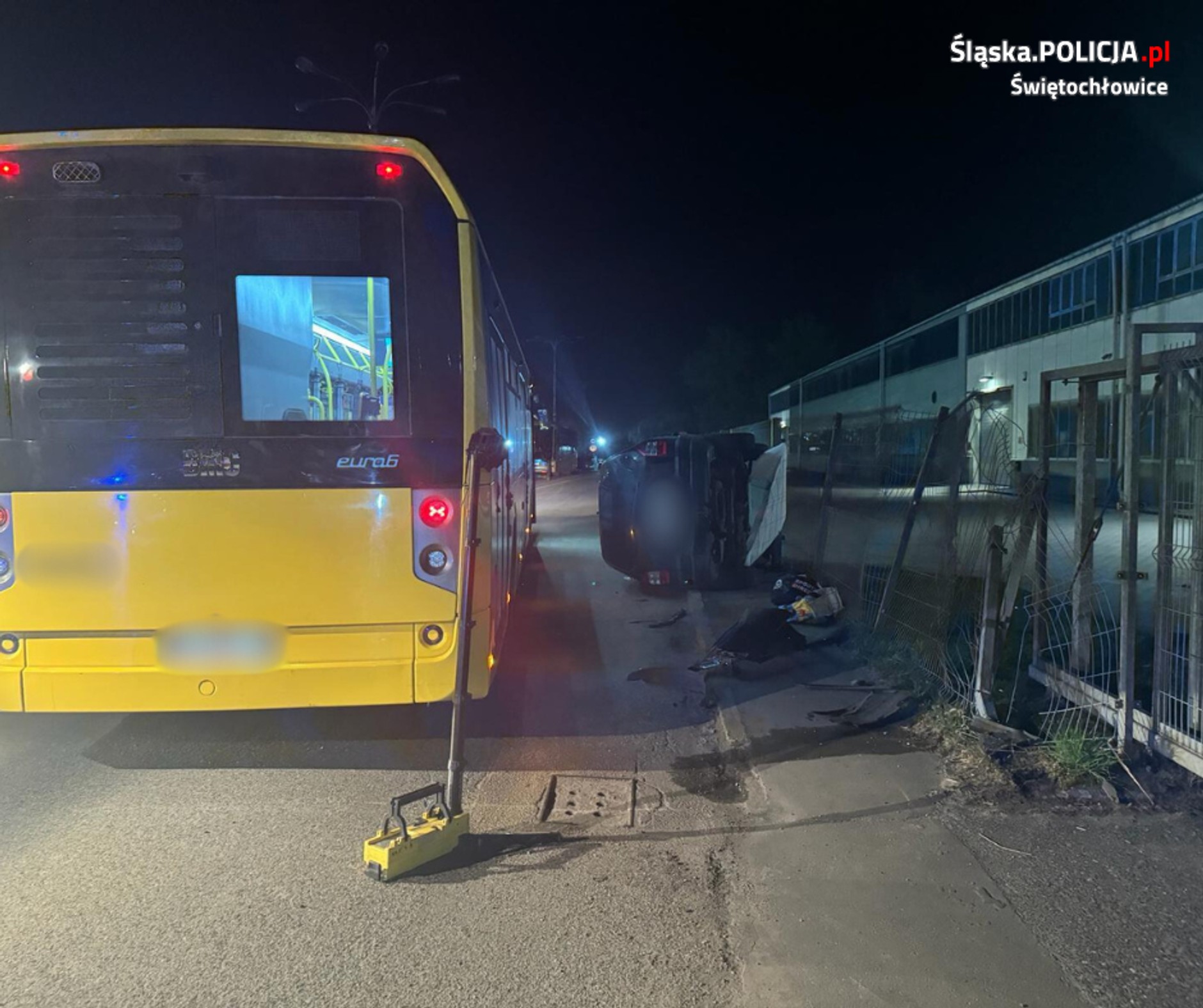 Obraz pochodzący z serwisu https://slaska.policja.gov.pl/kat/informacje/wiadomosci/382763,O-wlos-od-tragedii.html