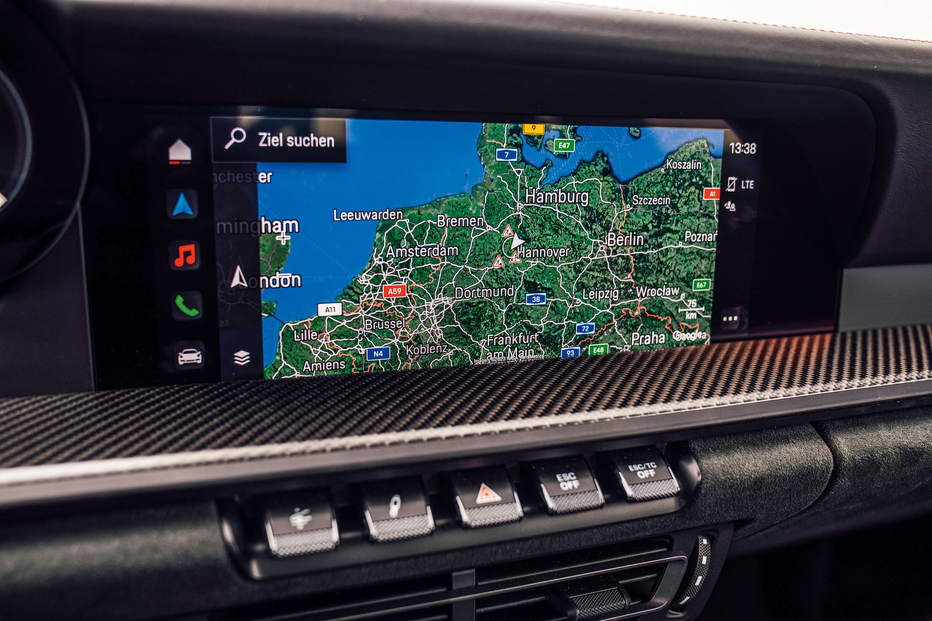 Volkswagen Garbus kontra Porsche 911 GT3 RS