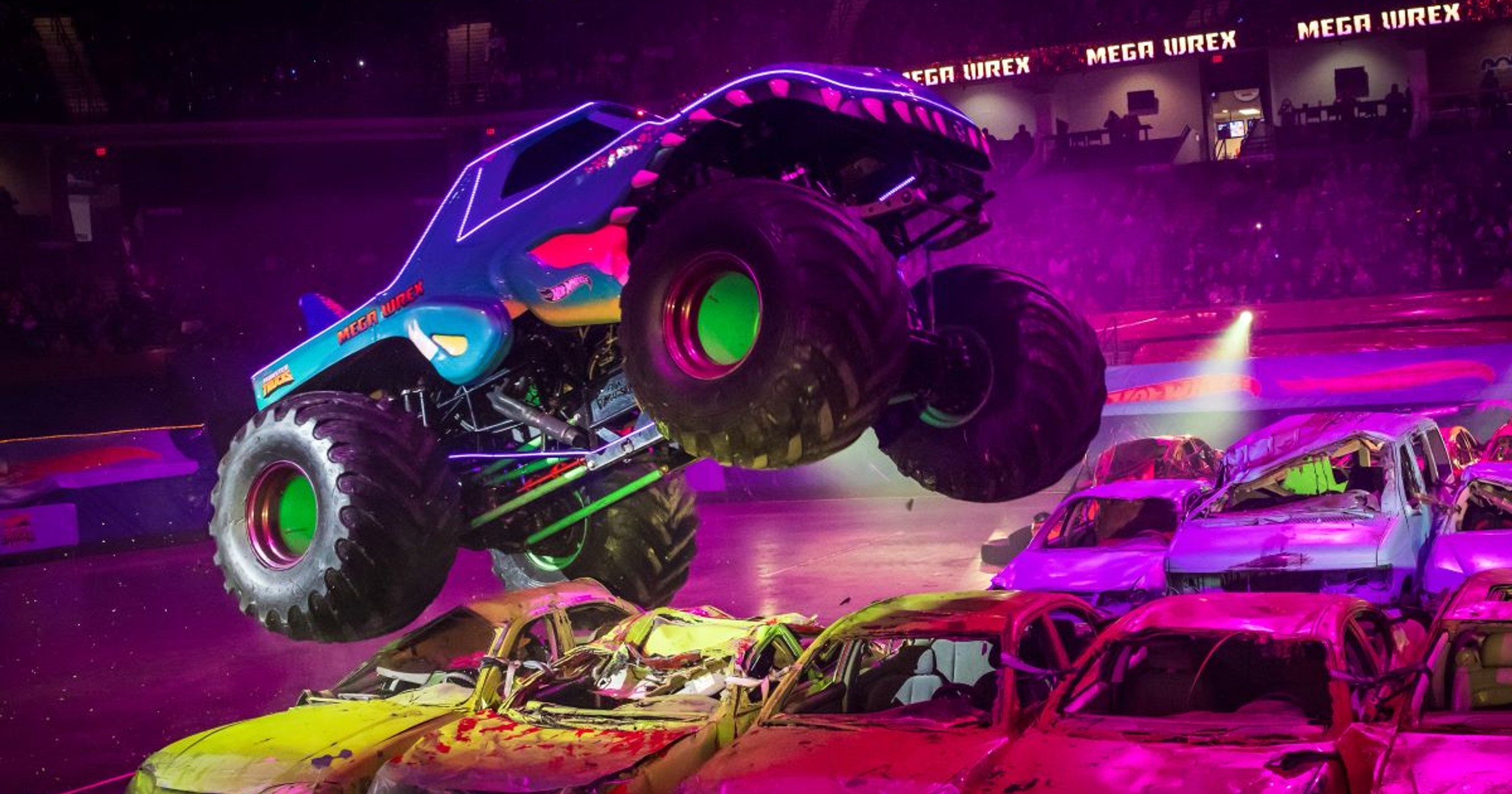 Hot Wheels Monster Trucks Live™ Glow Party™