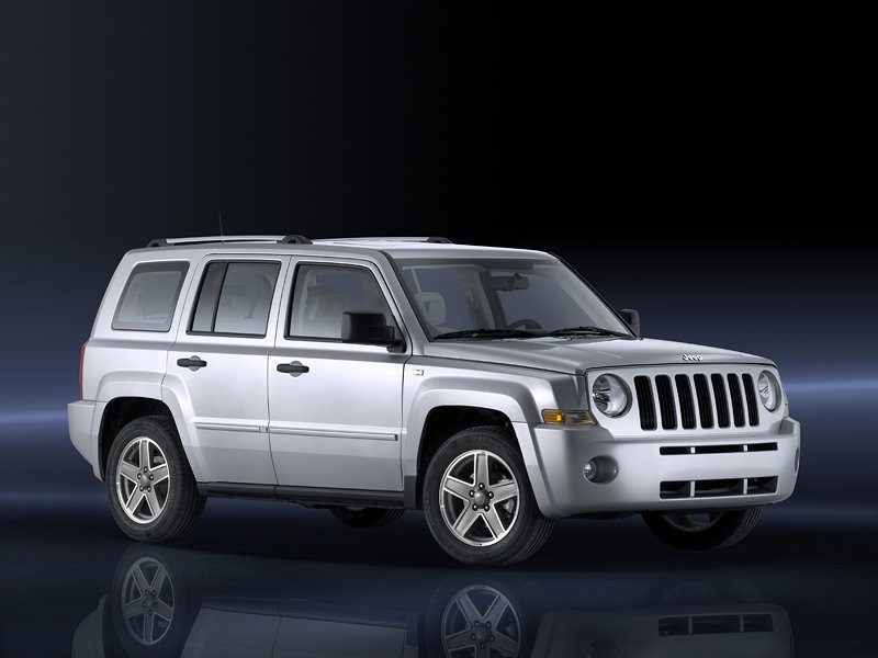 Jeep w Genewie: Patriot i Commander Overland debiutują