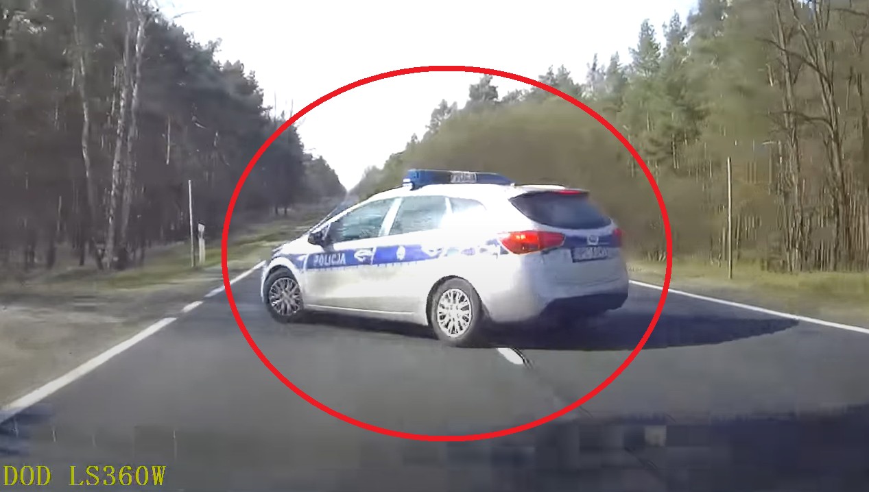 Zderzenie podczas wyprzedzania pojazdu skręcającego w lewo