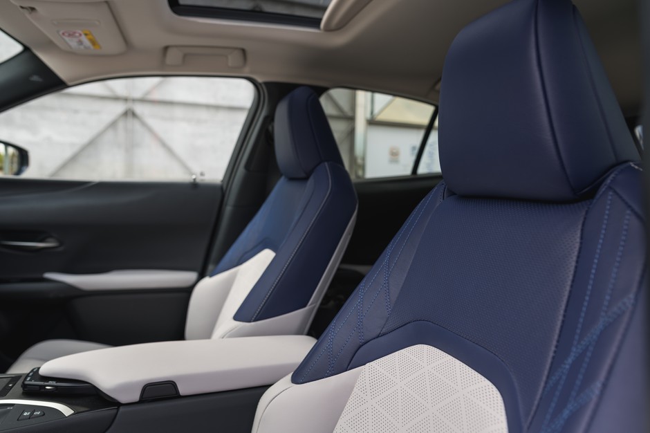 Lexus UX 250h
