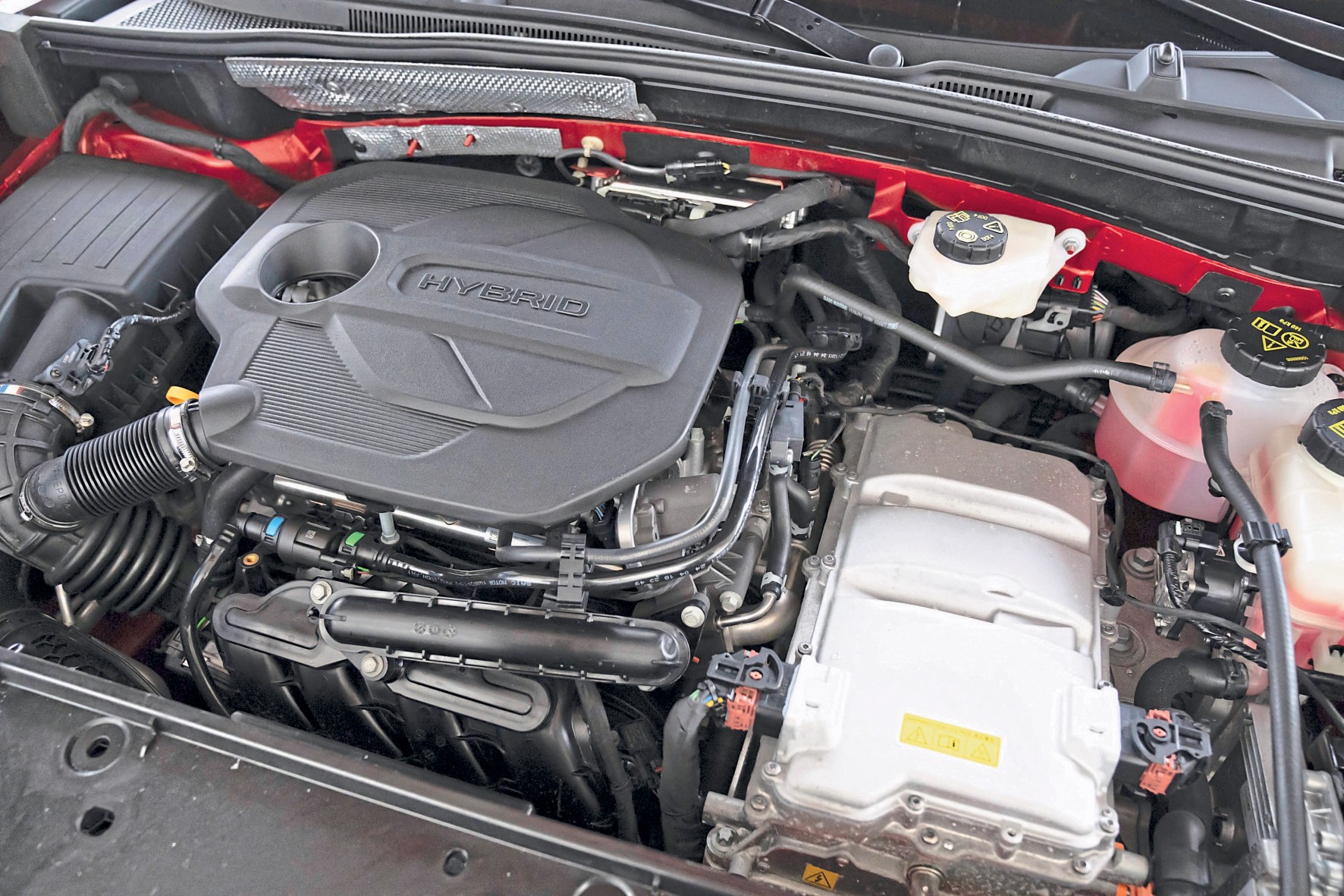 Pojedynek niedrogich SUVów: Dacia i MG