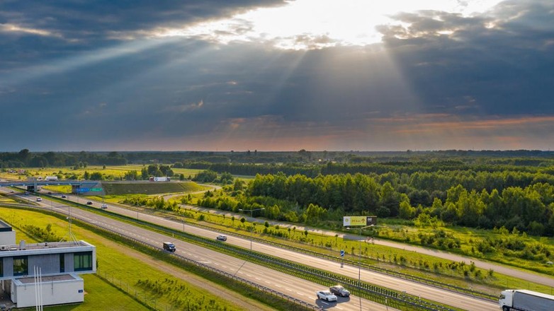 Setki kilometrów dróg zyskali kierowcy od wakacji 2022