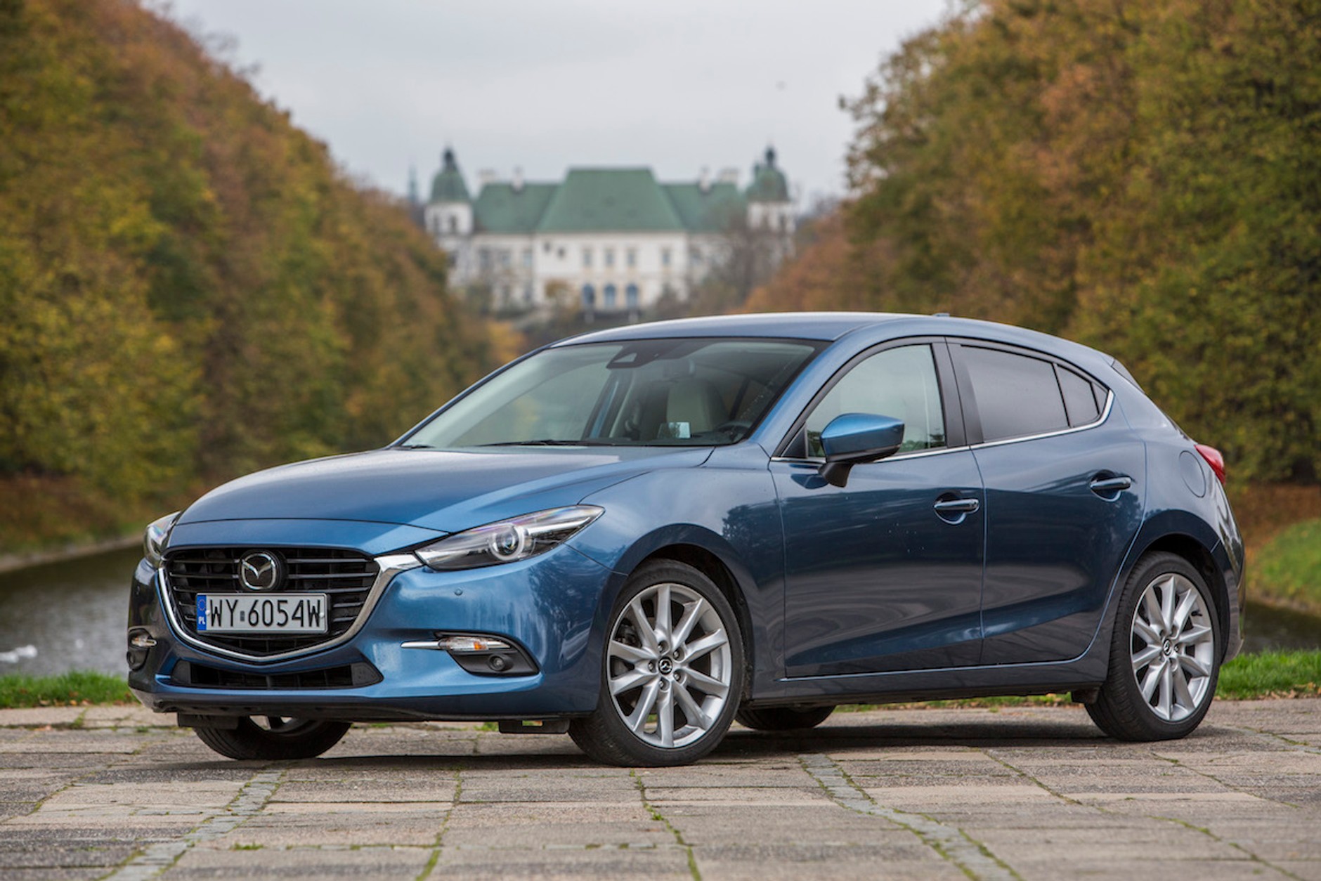 Mazda 3 - na rynku od 2013 r., kosztuje od 68 900 zł