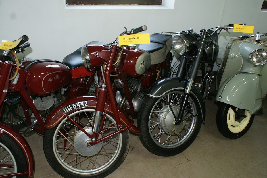 Zabytkowe motocykle w Chlewiskach