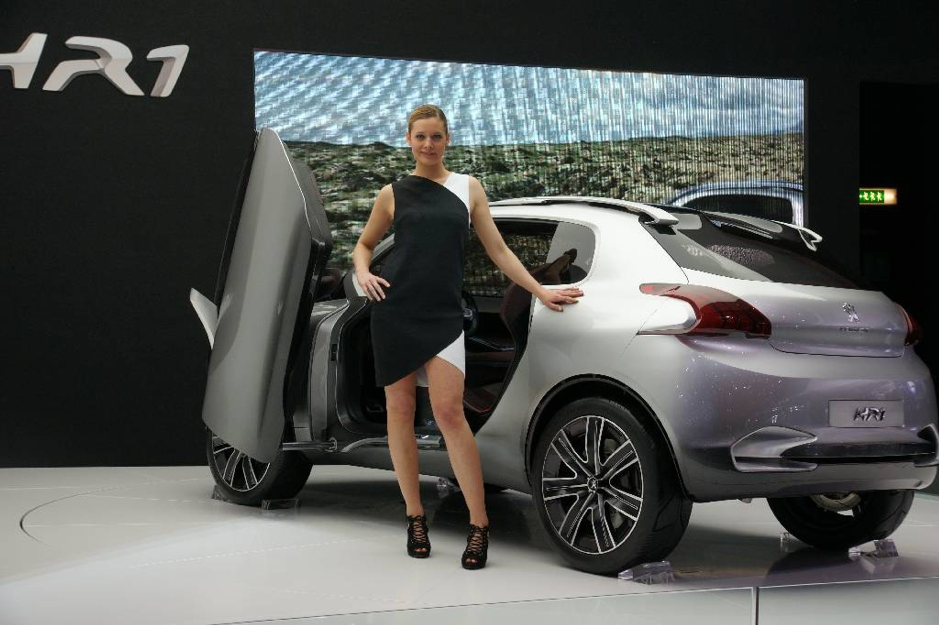 Samochodowe nowości prosto z Genewy (galeria 2.)