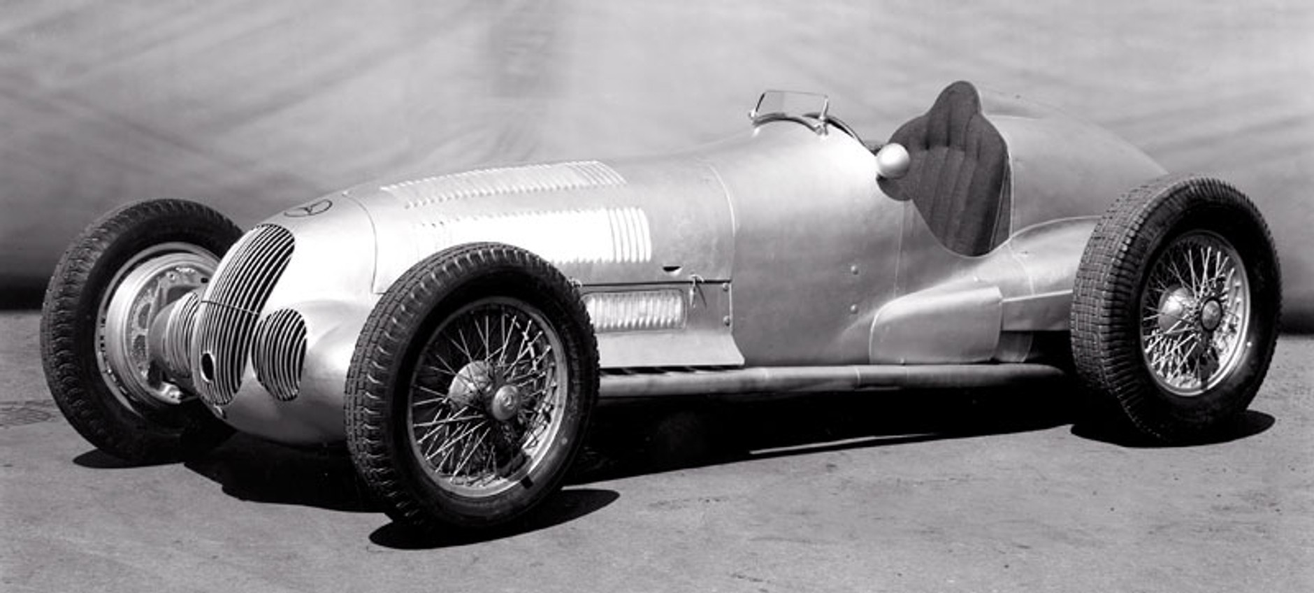 Mercedes-Benz: srebrne strzały w okresie przedwojennym