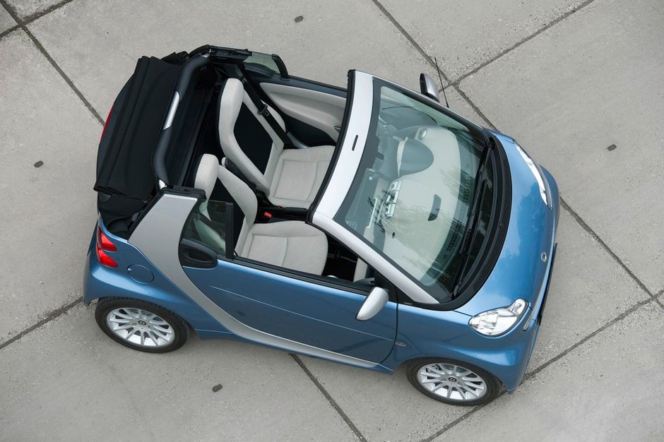 Smart ForTwo 2011 oszczędniejszy i piękniejszy
