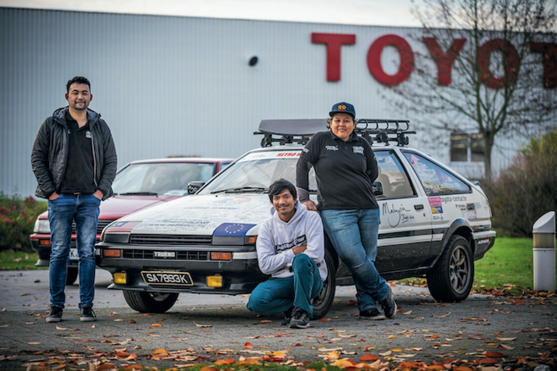 Toyotą AE86 z Azji do Europy