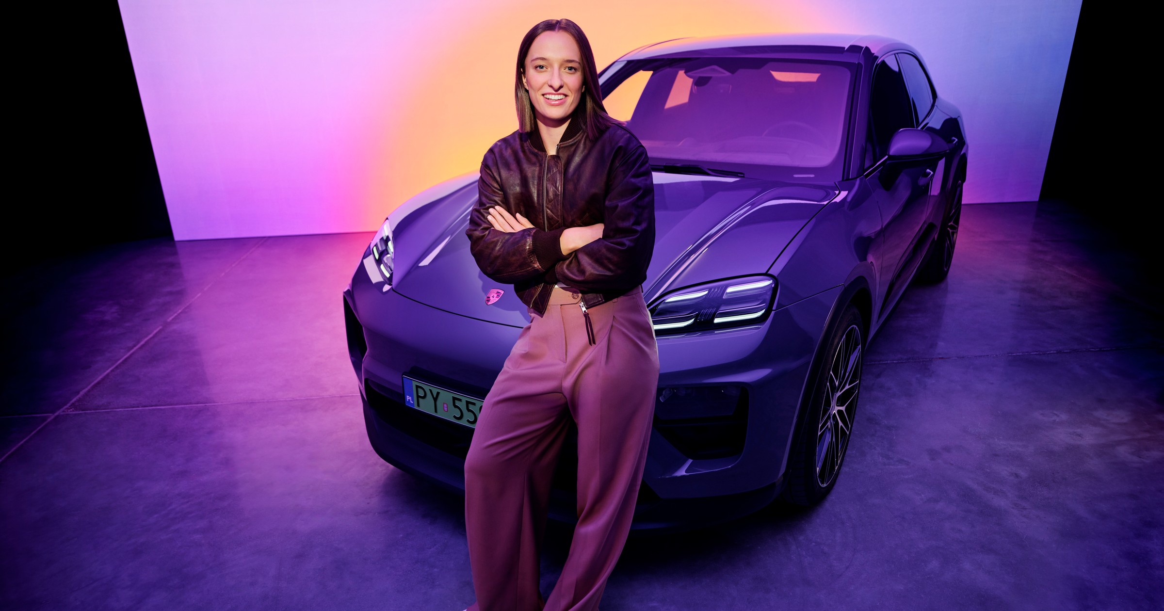 "Bądź zmianą, pozostań sobą" – Iga Świątek w kampanii nowego elektrycznego Porsche Macana