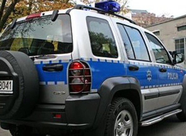 Jak zachować się widząc auto na sygnale?