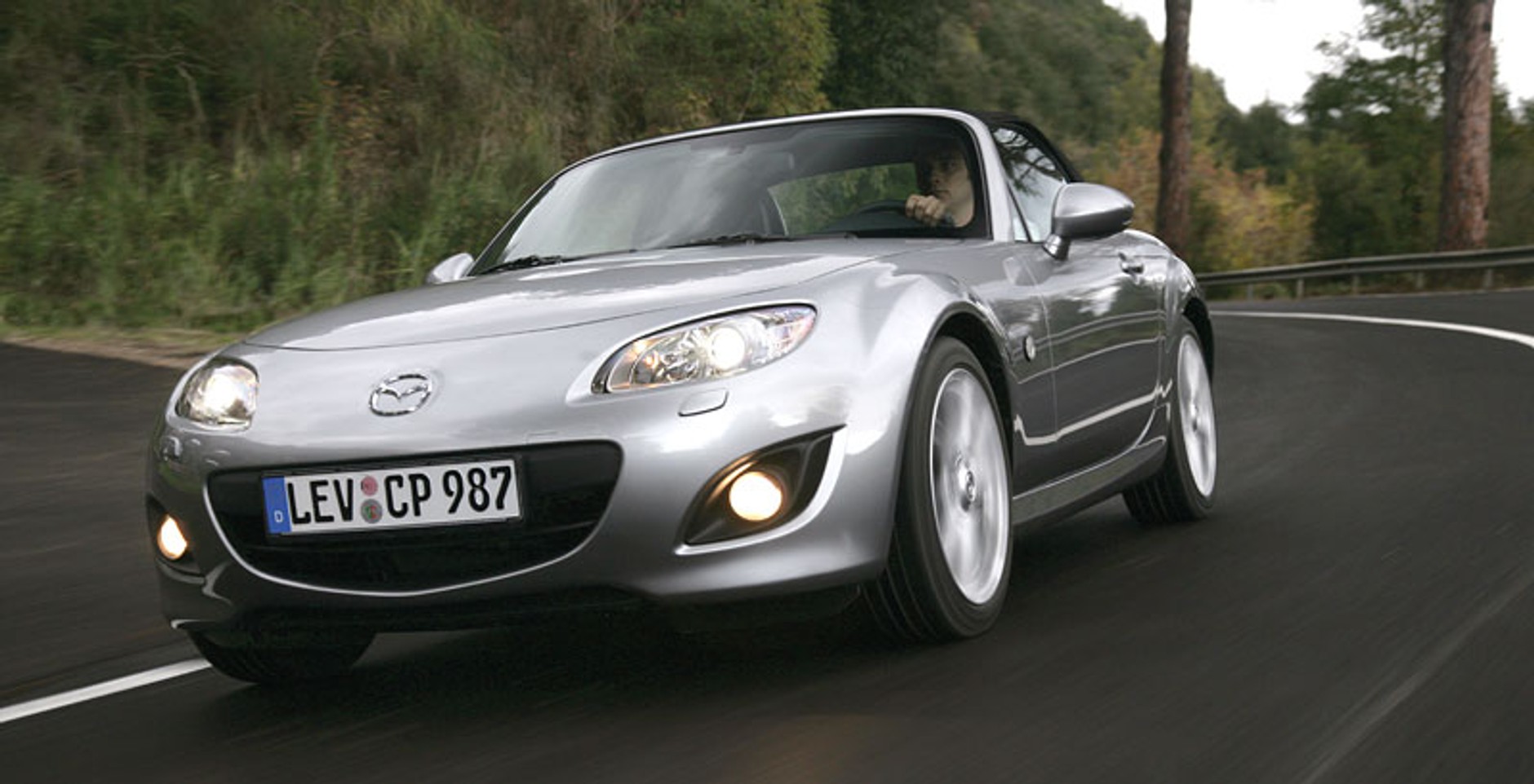 Mazda MX-5 Roadster Coupé: przyjemność przez 365 dni w roku