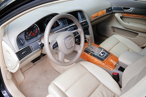 Audi A6 3.2 24V FSI quattro - Niełatwe do krytyki