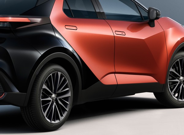 Toyota C-HR Tokyo Edition. Popularny w Polsce crossover w nowej topowej wersji