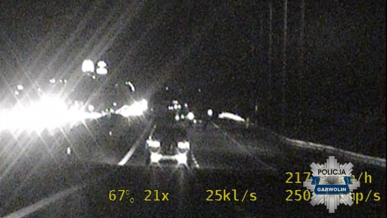 Kierowca jechał drogą ekspresową S17 z prędkością 215 km na godz.