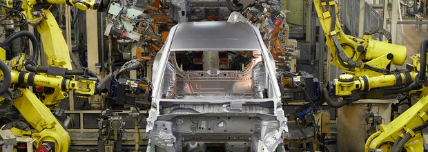 Nissan i Mitsubishi ewakuowały pracowników. Tsunami wstrzymało produkcję w Japonii