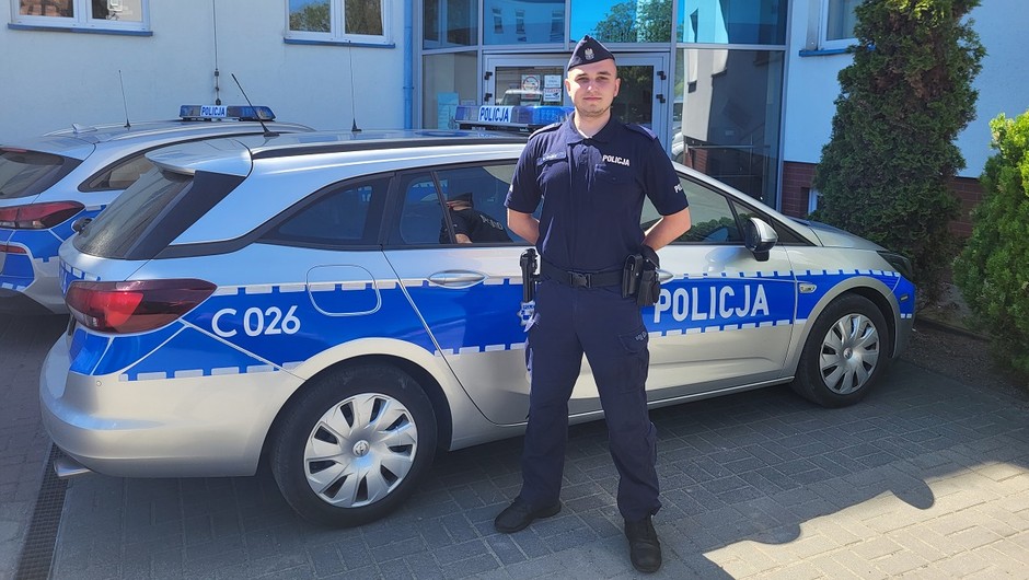 Obraz pochodzący z serwisu https://kujawsko-pomorska.policja.gov.pl/kb/informacje/wiadomosci/148038,Policjant-po-sluzbie-ujal-nietrzezwego-kierujacego.html