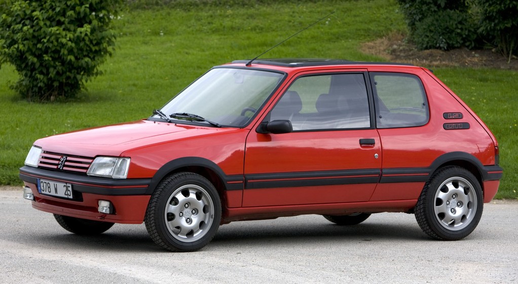 Peugeot 205 GTI 01 fot Peugeot
