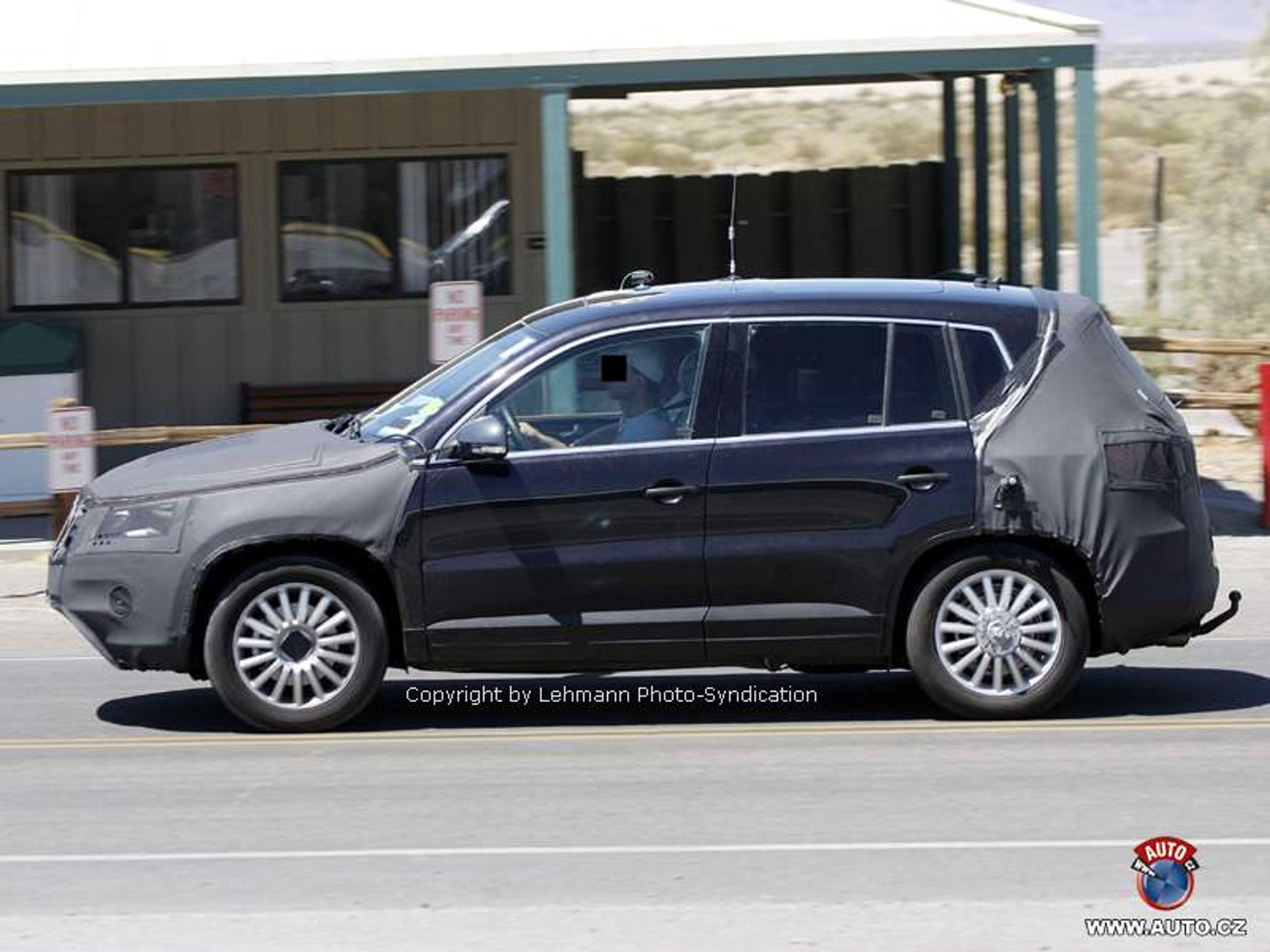 Zdjęcia szpiegowskie: Volkswagen Tiguan (pierwsze zdjęcia)