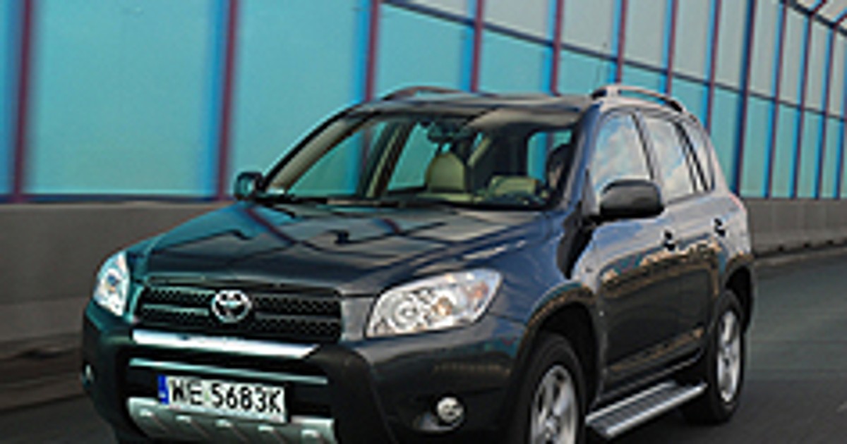 Toyota RAV4 - "Złoty" i automatyczny SUV