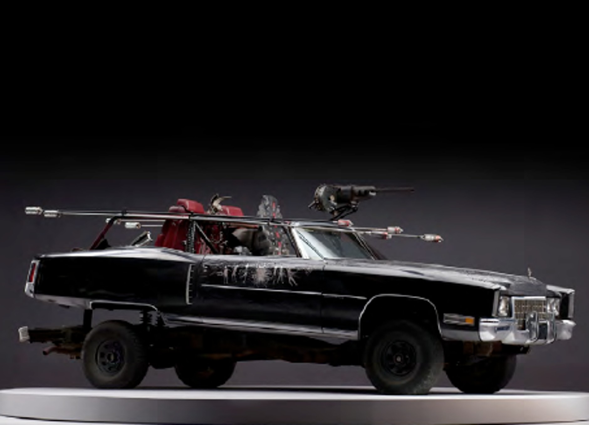 Samochody z filmu Mad Max: Fury Road sprzedawane na aukcji