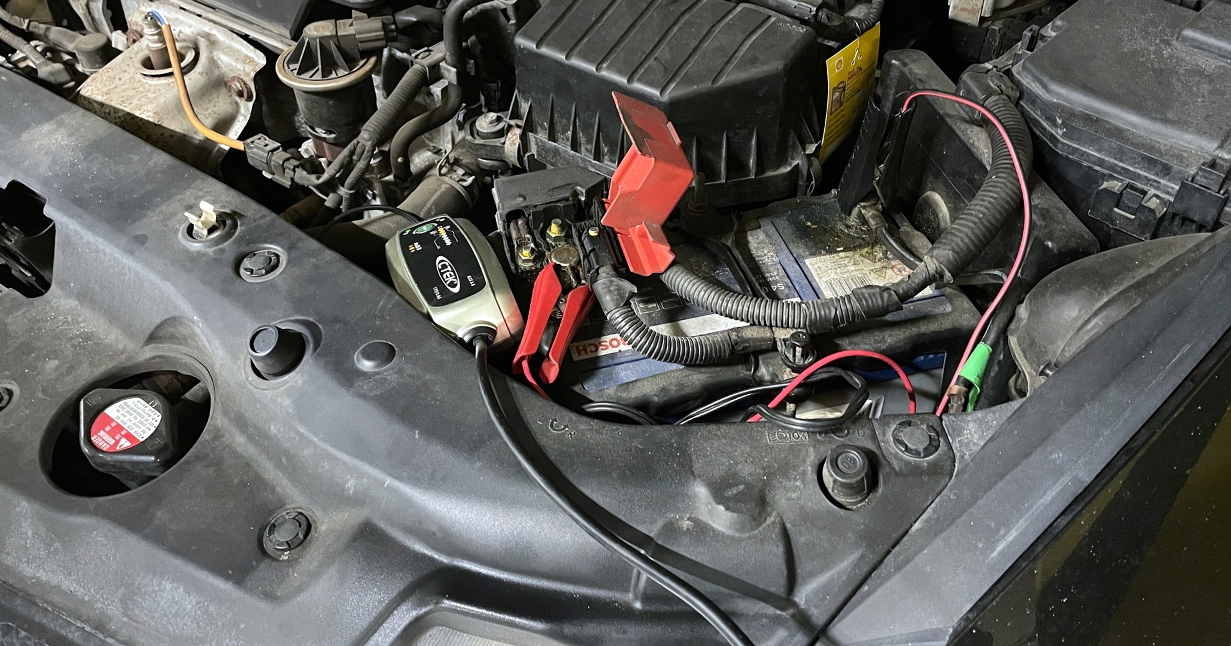 Ładowanie akumulatora prostownikiem