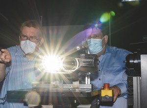 Test lamp ksenonowych. Czy tanie ksenony świecą tak samo, jak markowe?