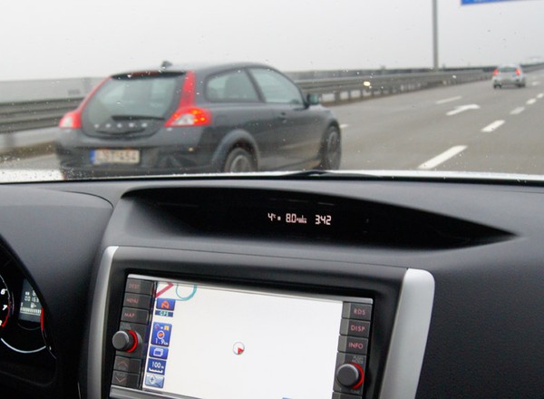 AutoMapa kontra fabryczne nawigacje, którym warto im zaufać