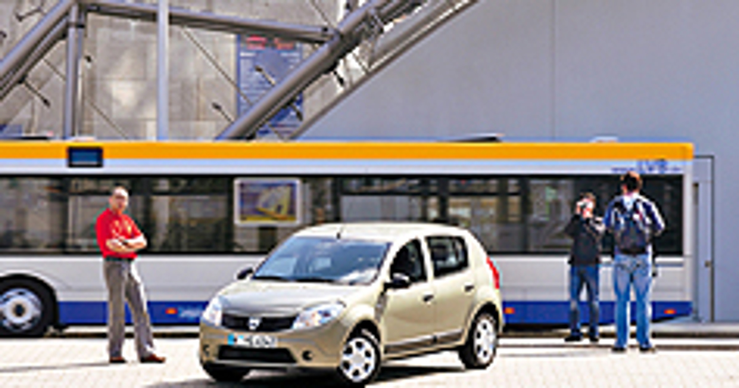 Dacia Sandero - Tańsza? Chyba tylko z Chin