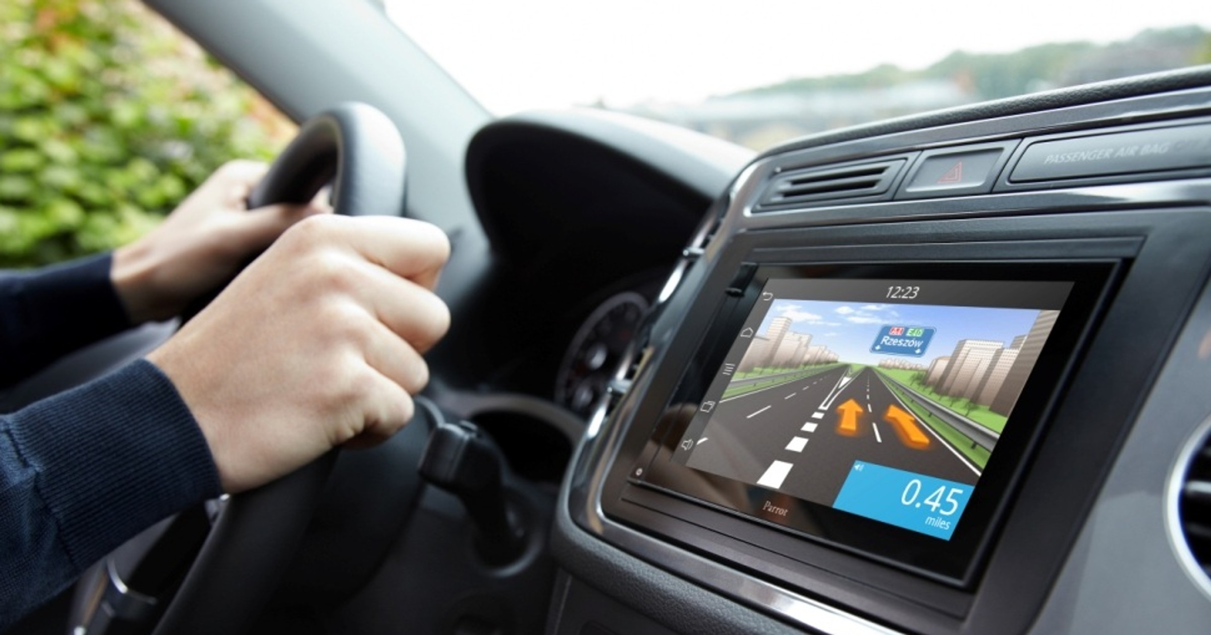 TomTom w radiu Parrot Asteroid
