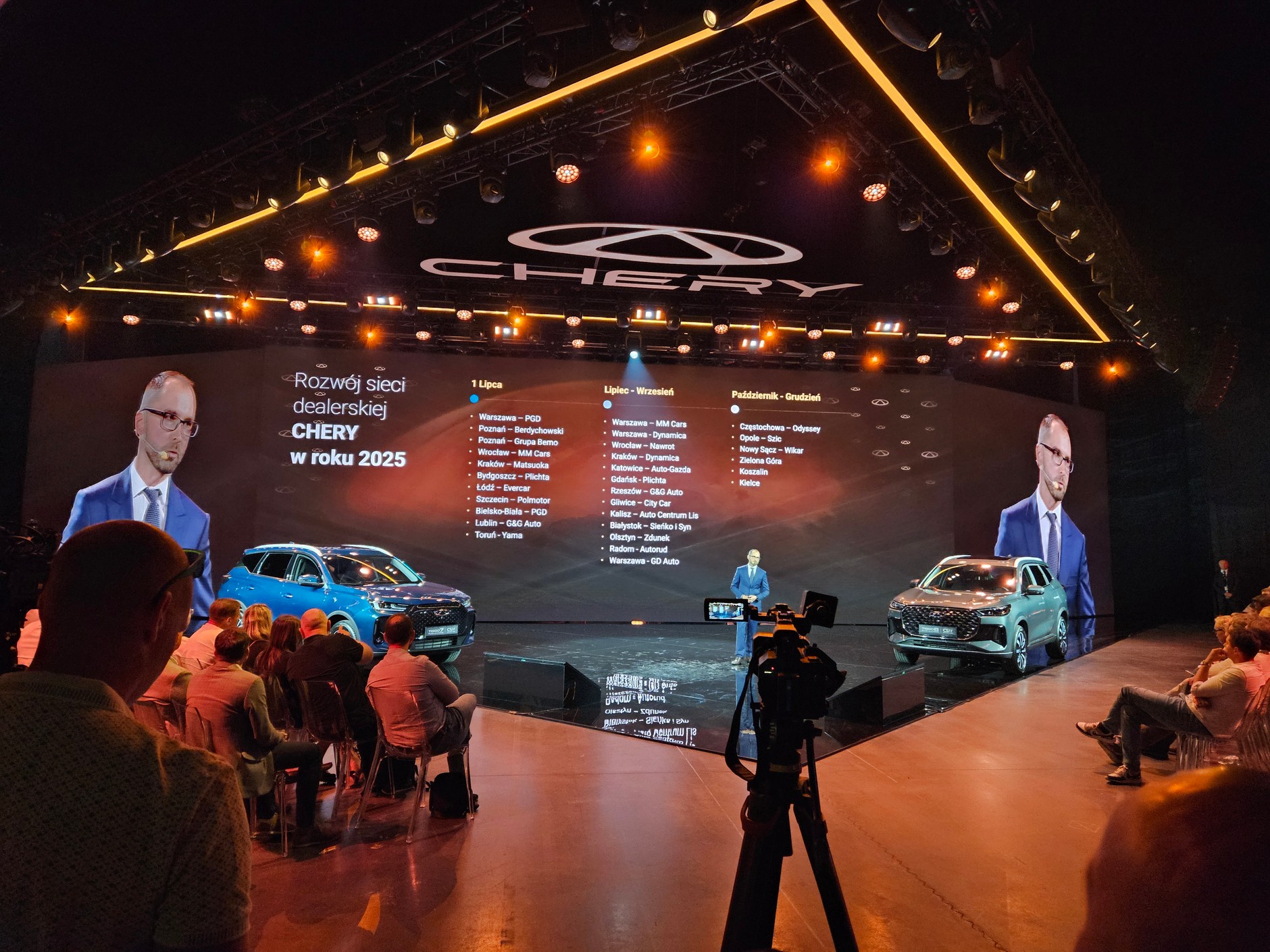 Do końca roku ma działać ok. 30 salonów i serwisów autoryzowanych, na razie jest ich kilkanaście.